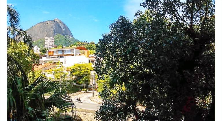 Apartment with pool & hot tub in Rio de Janeiro