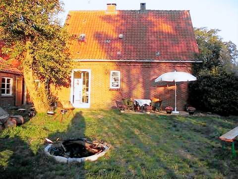 Children-friendly beautiful vacation home with yard, patio & barbeque | Dogs allowed — photo 4