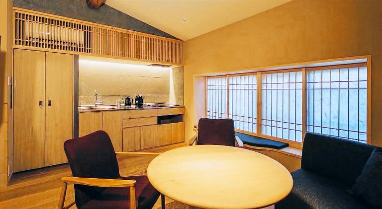 Vacation home with hot tub | Near Nijō Castle — photo 2