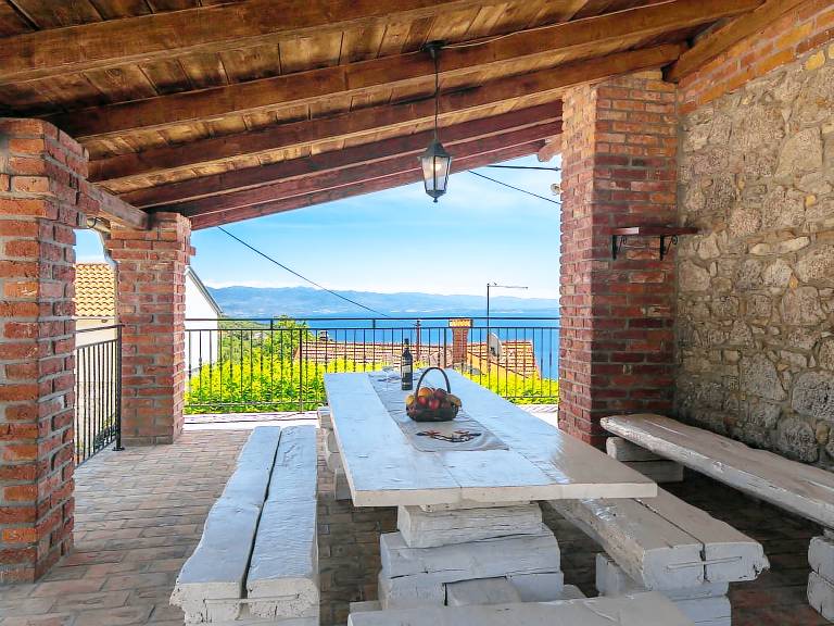 Vacation home with terrace, private pool & grill | Dogs allowed — photo 3