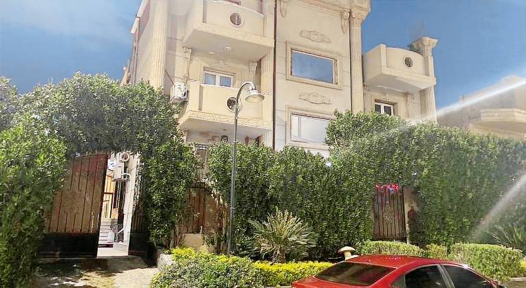 Trio villa with falls in compound فلا بحديقة كبيره وشلالات صناعية — photo 5