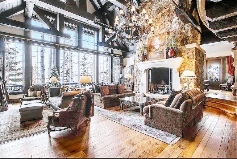 Vacation home with sauna, hot tub & grill in Avon, CO