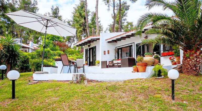 Nice villa with terrace & garden | Beach nearby | Pets are welcome in Kas