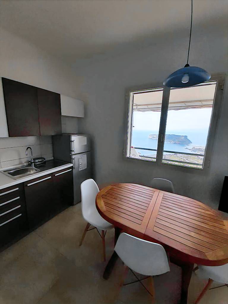 Apartment with 2 rooms for 4 persons — photo 4