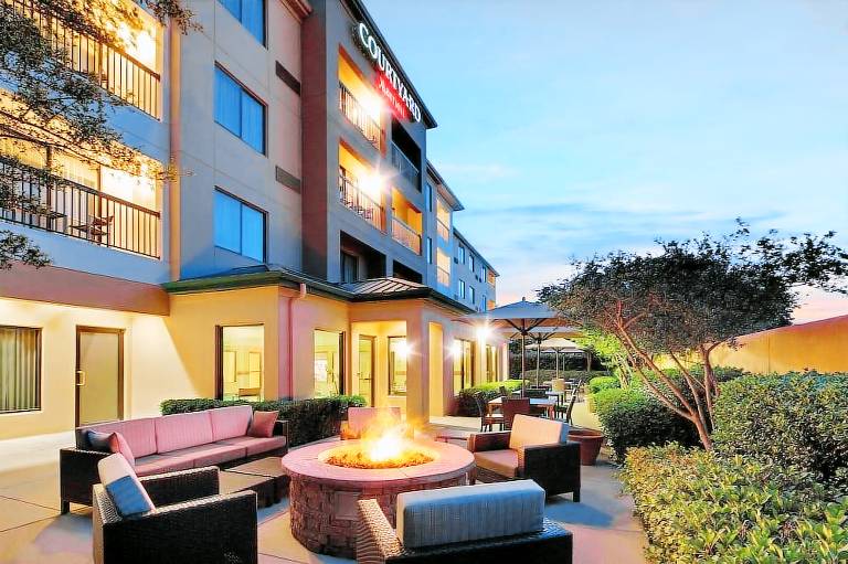 Courtyard by Marriott Dallas Mesquite