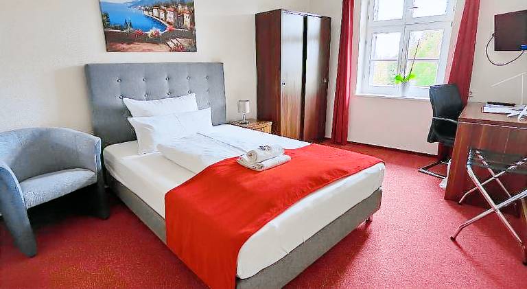 Serviced apartment with terrace & yard in Frankfurt an der Oder