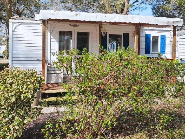 Mobile home with heated pool & patio | Dogs allowed — photo 5