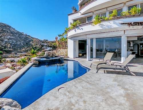 Villa Pedregal
