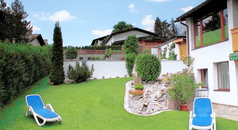 Beautiful holiday apartment with barbeque, pool & garden | Pets allowed — photo 5