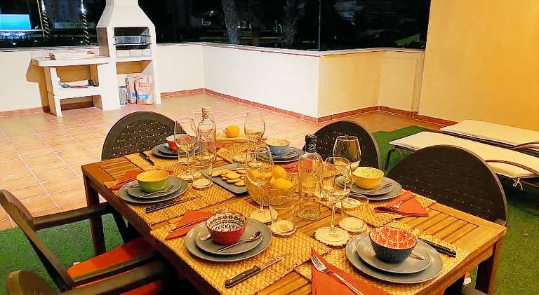 1ªLinea-50m de playa-Reformado-BBQ privada-Vistas al mar-3 terrazas — photo 4