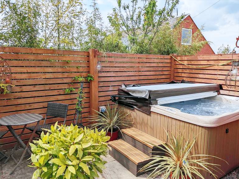 Cabin  Lydney