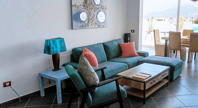 Rental apartment with patio, jacuzzi & private pool | Perfect for remote work — photo 4