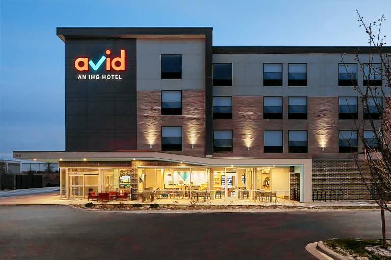 Avid Hotel Oak Creek By IHG — photo 2
