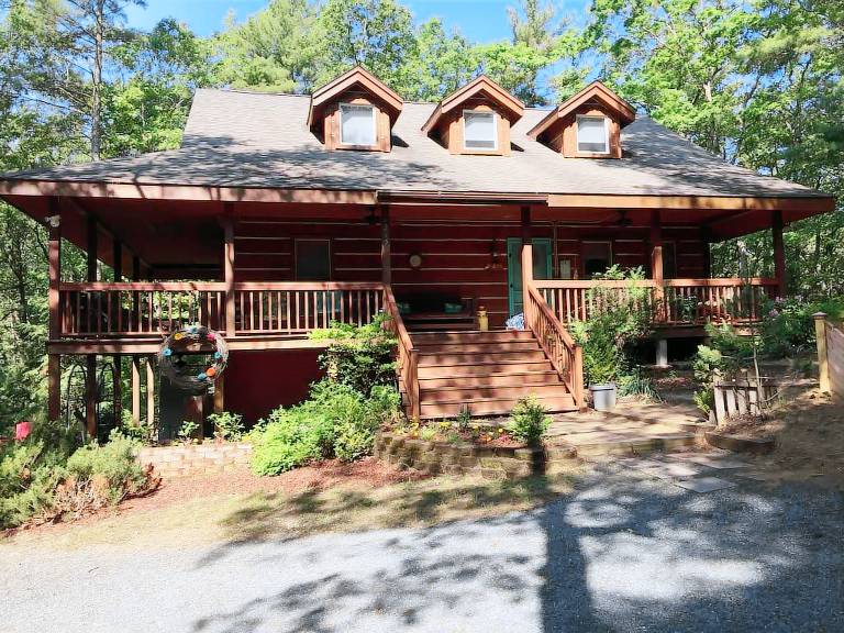 Lodge Pentwater