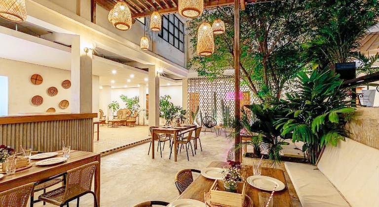 Beautiful serviced apartment with pool & yard | Dogs allowed — photo 2