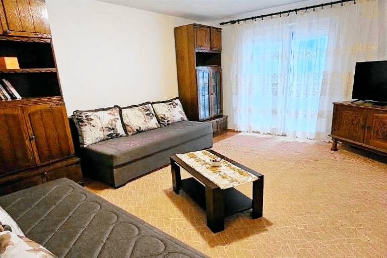 Apartment with terrace, garden & grill | Next to the beach | Dogs allowed in Tivat