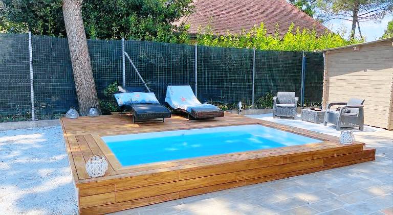 Apartment with pool in Milano Marittima