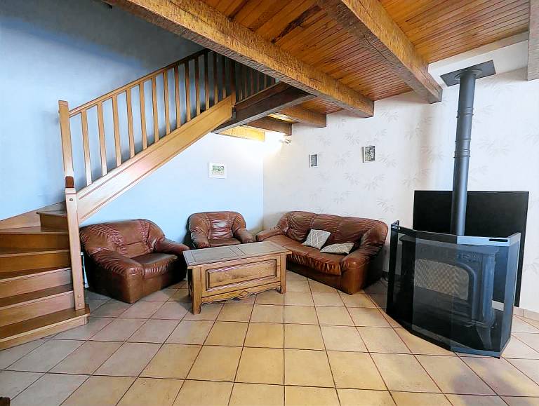 Gite with patio & yard — photo 3