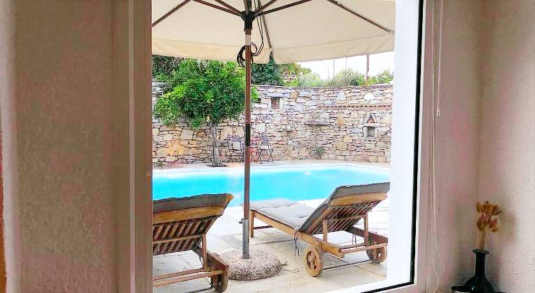 Villa with pool — photo 2