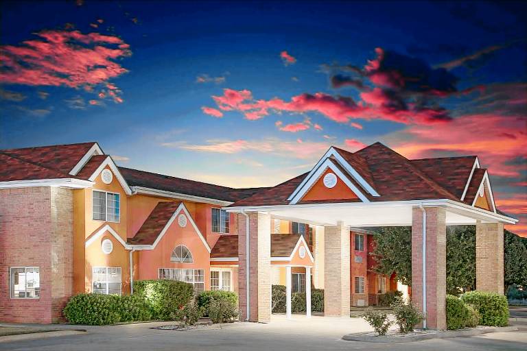 Microtel Inn & Suites by Wyndham Amarillo — photo 2