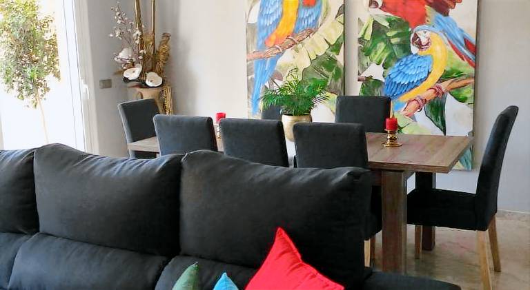 Rental apartment with private pool, patio & yard — photo 4