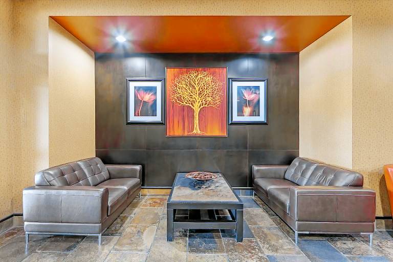 Best Western Bonnyville Inn & Suites — photo 3