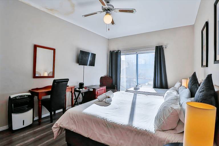 Spring Tide Inn Std Family Room 7 with Balcony