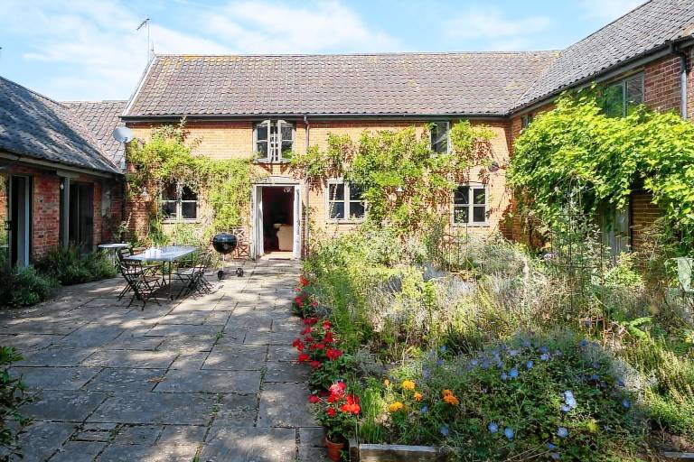 Cottage  Snape