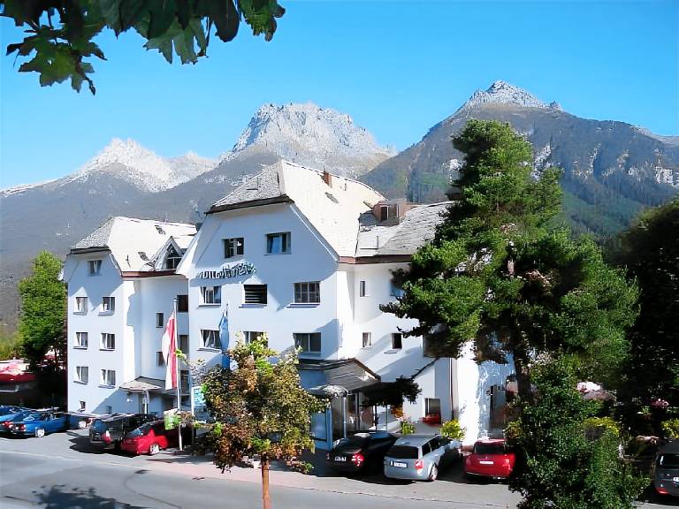 Typically Swiss Hotel Altana in Scuol