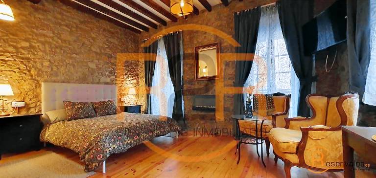 1A153 Lucy Urban Suites