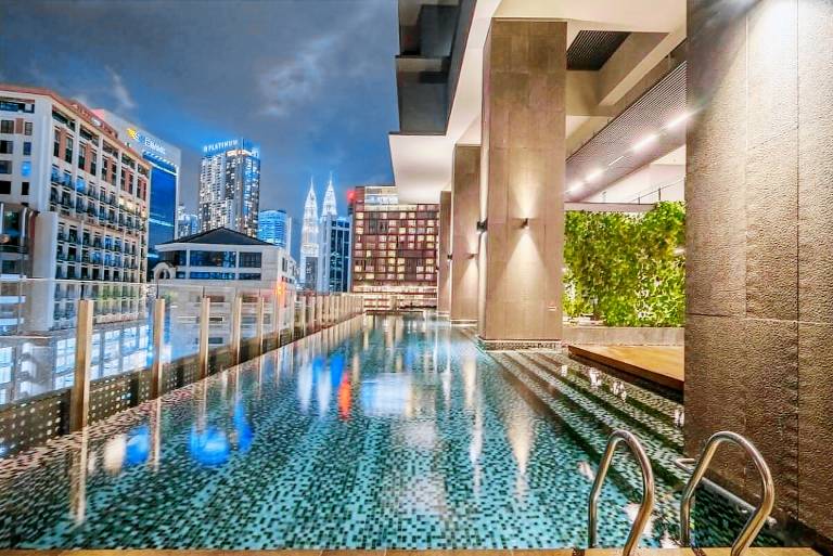 Spacious rental apartment with barbeque, pool & patio | Near Kuala Lumpur Tower | Pet-friendly — photo 3