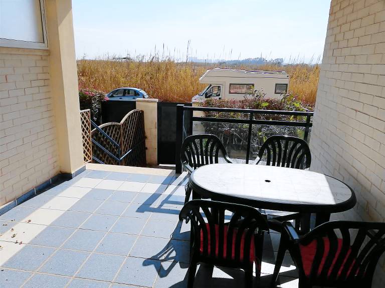 Child-friendly apartment with yard, patio & pool | Mountain view | Beach nearby | Pet-friendly — photo 4