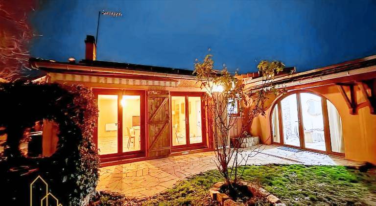 Villa with 1 room for 6 persons — photo 5
