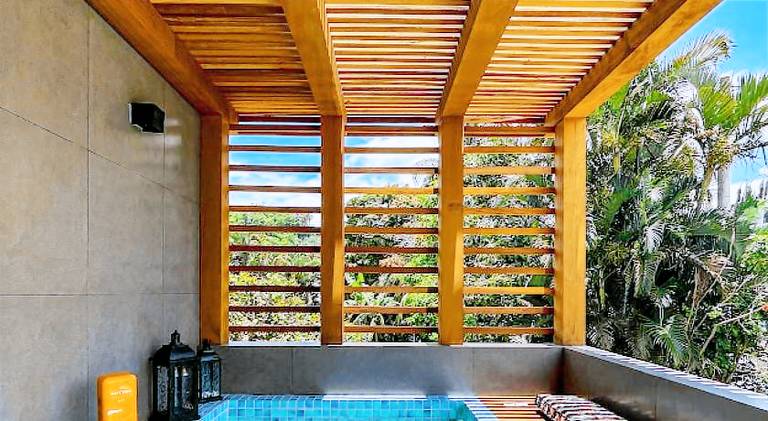 Holiday apartment with garden, patio & hot tub | Beach nearby | Suitable for remote work | Dogs allowed — photo 3