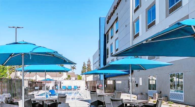 Hampton Inn & Suites by Hilton Bakersfield Central — photo 5