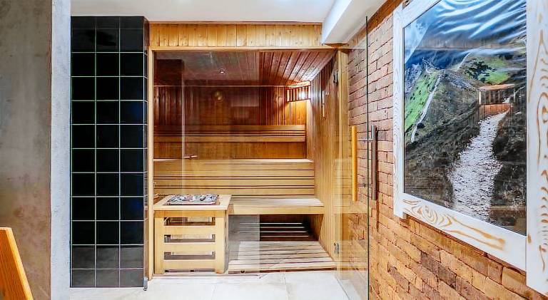 Serviced apartment with garden, sauna & jacuzzi — photo 5