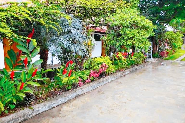 Country Club Eco Casa Jardín