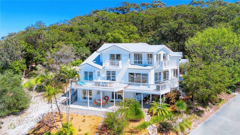 House  Laurieton