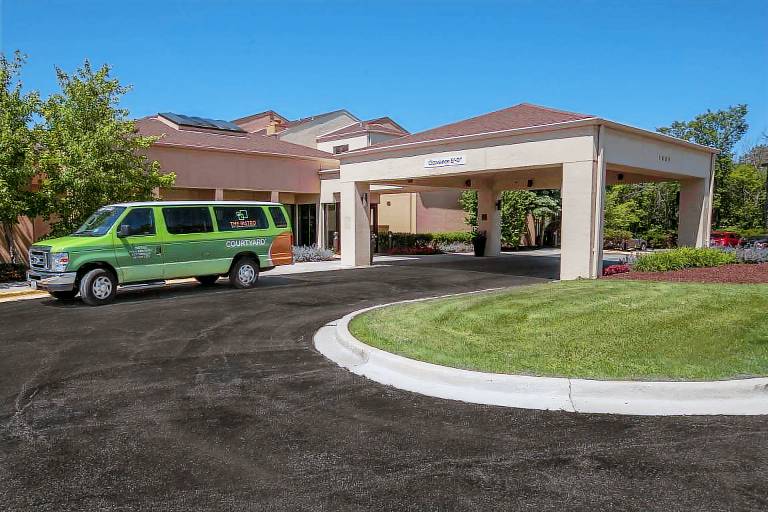 Courtyard by Marriott Chicago Highland Park Northbrook