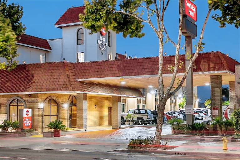 Best Western Plus South Bay Hotel
