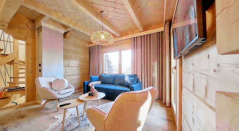 Chalet with yard & terrace — photo 2