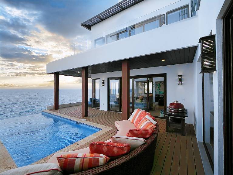 Villa  Lighthouse Estates
