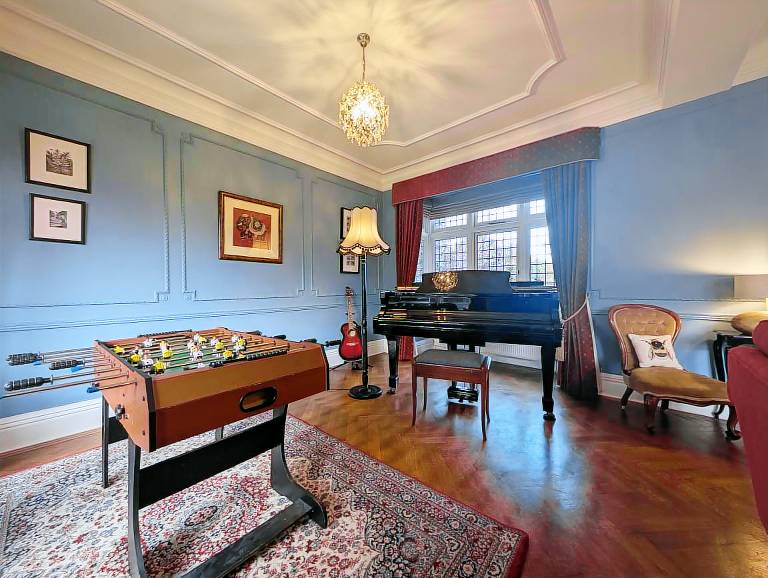 Children-friendly pleasant house with yard, terrace & jacuzzi | Garden view | Dogs allowed — photo 3