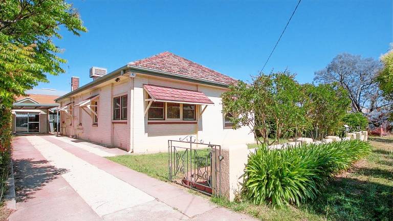 House West Tamworth