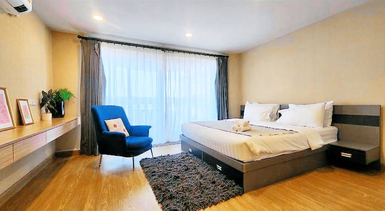 Rental apartment with 1 room for 4 persons in Bangkok