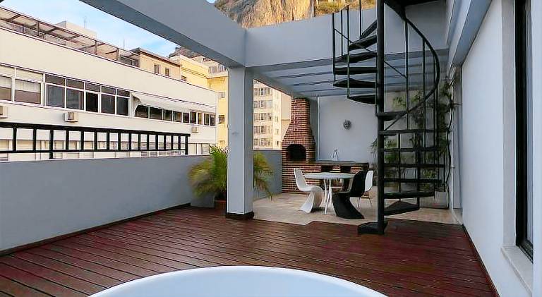 Apartment with pool in Leme