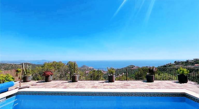 Big house with pool | Pets are welcome in Begur