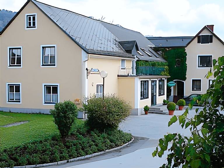 Bed & Breakfast  Kapfenberg