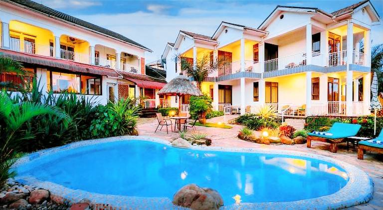 2 Friends Beach Hotel — photo 3
