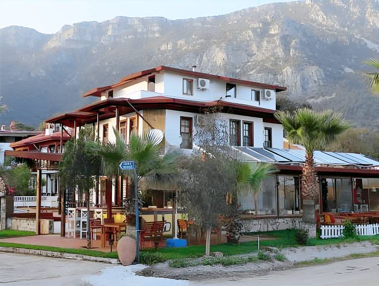 No 22 Riders' Inn in Ula